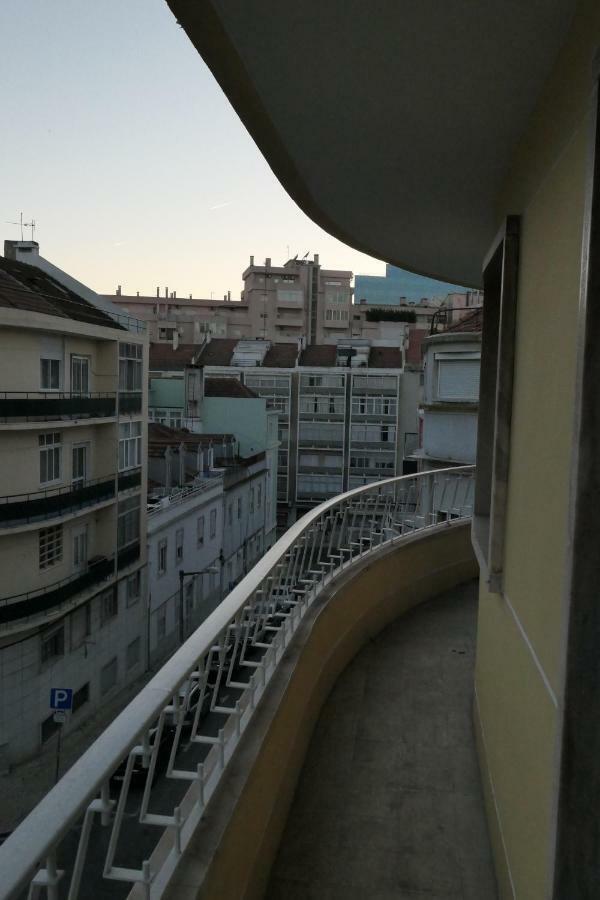 Ferias No Bairro Apartment Lisboa Екстериор снимка
